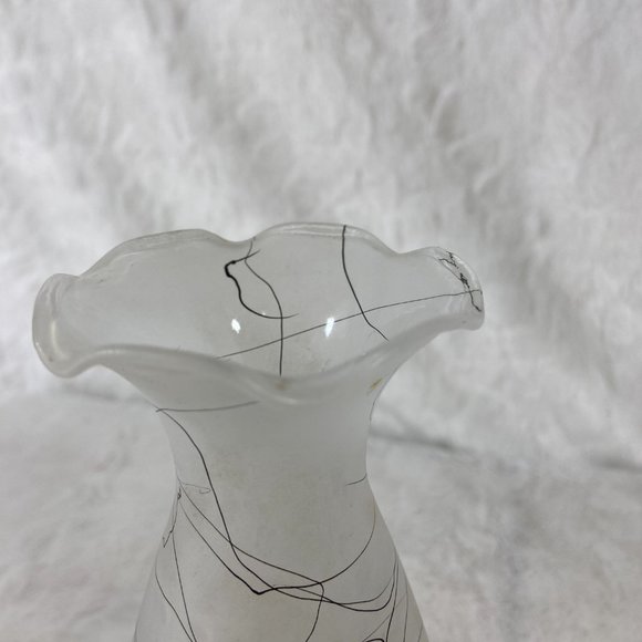 Vintage pair of Hand Blown frosted glass Black Drizzle String Spaghetti String - Picture 5 of 11